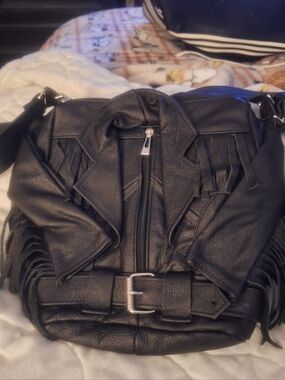 The 80s Vintage Leather Cross Body bag